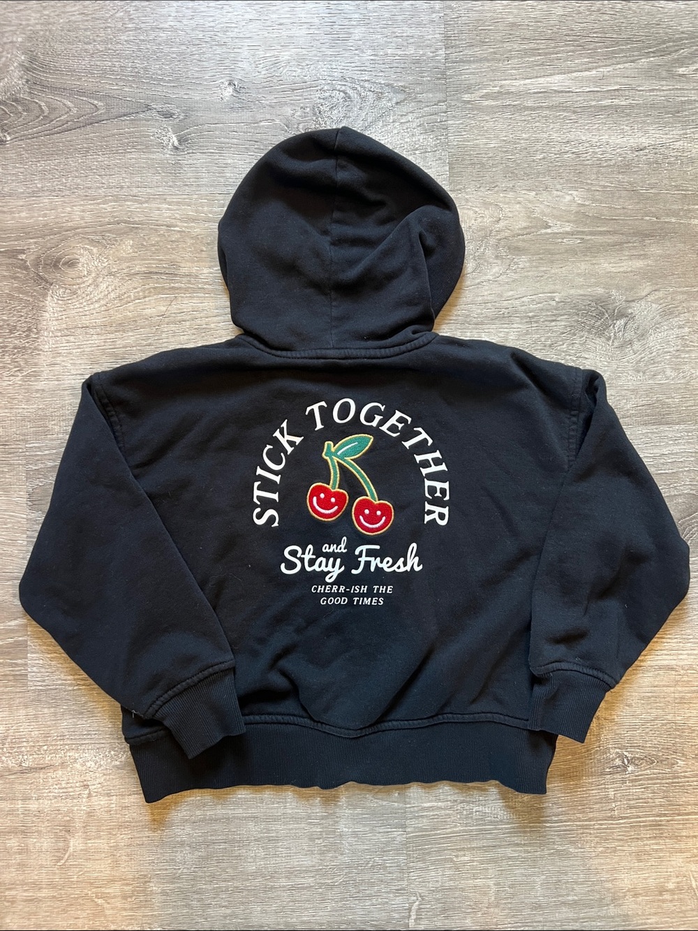 Old Navy Girls Kids Black Zip-Up Hoodie w/ Cute Cherry Patch Stay Fresh Size 6/7